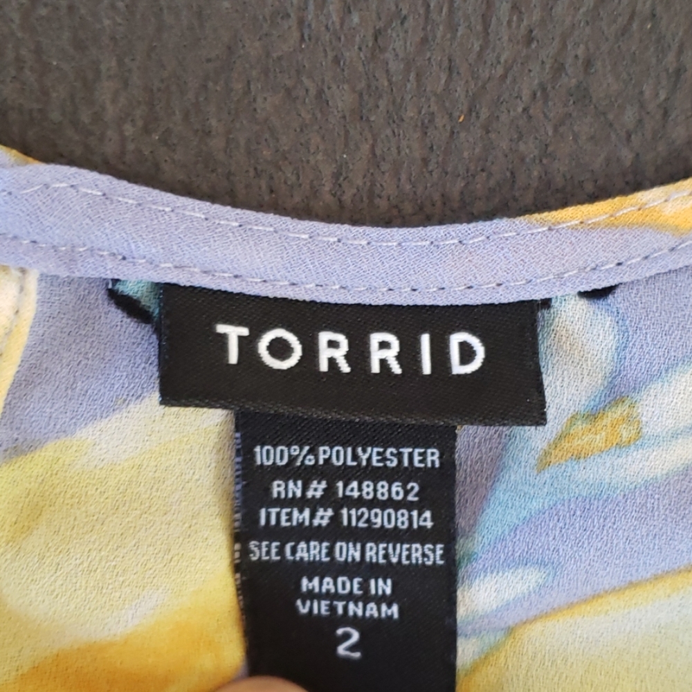 Shirt - Picture 4 of 4